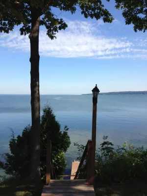 Image of \"Longview\": FLX Lakefront Cottage w\/Beachfront, Dock & Complimentary FLX Wine!