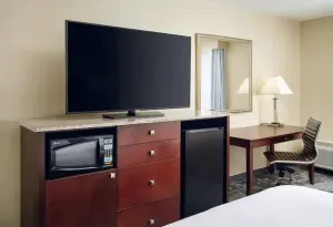 Image of Modern & Stylish:3 Tranquil Units, FREE Parking! Close to Bridge Tar River Trail