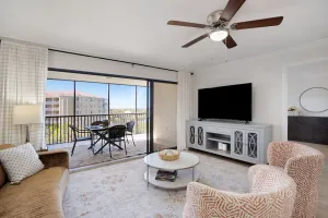 Image of 3 Bedroom Penthouse with Stunning Sunset Views of Blackburn Bay!