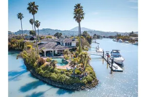Image of Tranquil Waterfront Retreat Haven