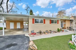 Image of Lovely 3 bedroom ski rental\/basement apartment