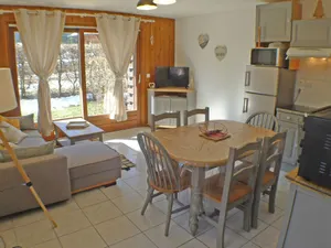Image of Appartement cosy 4 pers, proche centre Samoëns, quartier calme - FR-1-629-102