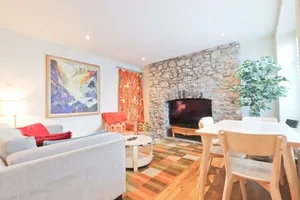 Image of Charlotte's charming clifton flat