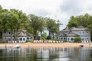Image of Relaxing Gull Lake Retreat - Spacious Condo - Bay Colony 772