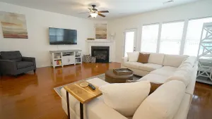 Image of Pet-friendly End-unit Townhome with Community Pool