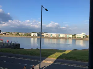Image of Beach Retreat - Dockside