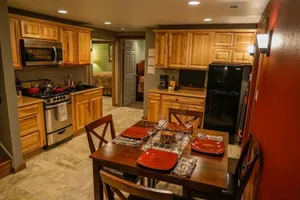 Image of Close to UM & Downtown. Refurbished 1350 sq ft w\/ Gym, Laundry, Kitchen, Patio.