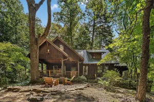 Image of Luremont Cottage-Original lake home, 4bd2ba sleeps 10 walk to beach