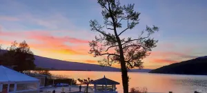 Image of Exceptional location for this cosy studio with terrace ON THE LAKE