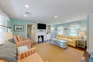 Image of Remodeled home w\/beach pass & new furnishings on 1-acre parcel - steps to lake