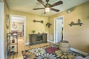 Image of Lakefront High Point House w\/ Furnished Deck!