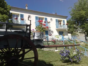 Image of Room 2 - \"Le Destourbes