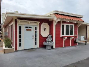 Image of Joe's Parker River Pad- 3\/2 Marina Village Annex