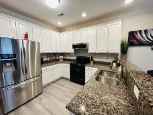 Image of Modern & Spacious in the Heart of Fayetteville: Extended Stays Welcome