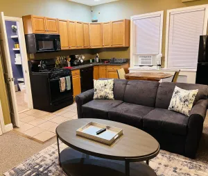 Image of Cozy Quiet Apt in Suburbs - Very Walkable Area