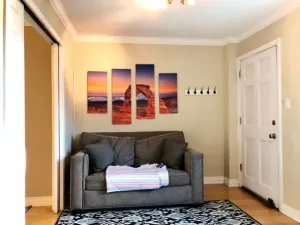 Image of U of U Hospital-Condo\\Traveling\\ Nurses ideal spot