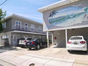 Image of Great location-No need to drive. Near to beach, boards  & Convention Ctr! CLEAN!