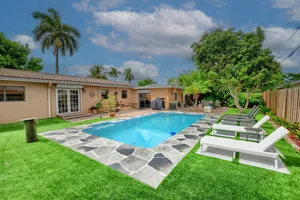 Image of Heated Pool Home 3.6 Miles from Beach