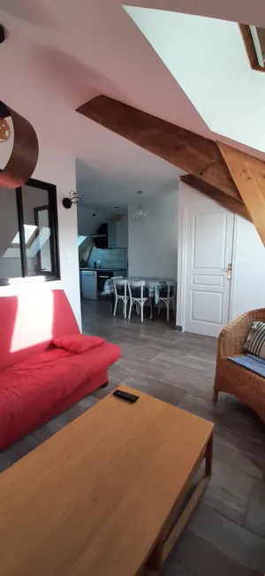 Image of 14T cosy apartment with garden in former schoolchildren's playground 10 mins from beaches