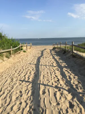 Image of Beach Condo 2 Min Walk From The Beach
