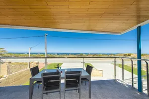 Image of Ocean Surf - Luxury Apartment with Ocean Views