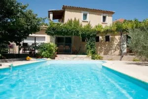 Image of Very pleasant, spacious and well equipped house - 1000 m2 of land