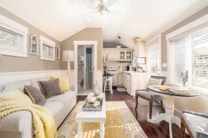 Image of Luxurious Downtown Guest Cottage \/ 2 Beds \/ Garden Oasis w\/Firepit
