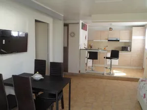 Image of House with pool in Le Pradet quiet location
