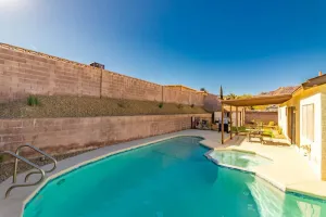 Image of Appian · Stunning Renovated home, Included Heated Pool&Spa