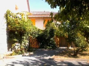 Image of MAISON ENSOLEILLÉE, TERRAIN ARBORÉ, Aubenas