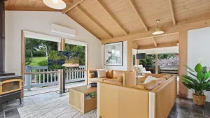 Image of Lakeview Treehouse