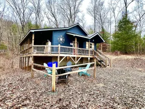 Image of The Cozy Moon Cottage! Lakes, Rivers, Hiking, Fishing, Food & Casino.