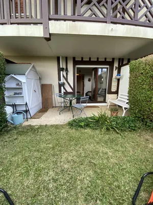 Image of Quiet garden level, in Normandy residence, on the heights of Trouville￼