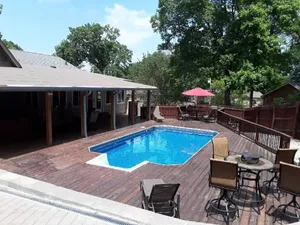 Image of Ultra Nashville Super Spot - Pool