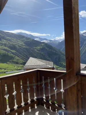 Image of Comfortable 3P Pied de pistes, south-facing terrace with mountain view, garage-Chalet d'Orcieres
