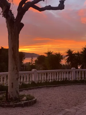 Image of 2-bedroom house 100 m from the sea with panoramic sea view