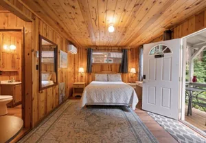 Image of Masoods Room - Masoods Lodge