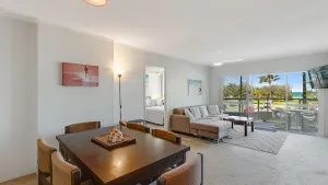 Image of Kooringal Unit 4 Right on Greenmount beach walk to both Tweed Heads and Coolangatta Wi-Fi Inc.