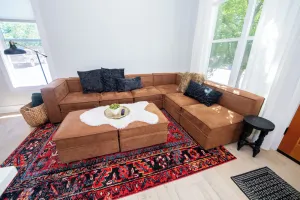 Image of Luxury Hot Tub, Outdoor Fire Pit, Newly remodeled, Close to I-5, Walk to River