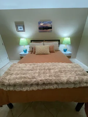 Image of Just listed gorgeous renovated Villas West Condo