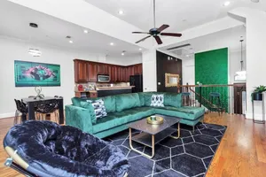 Image of Uptown-Galleria|PrivateBackYard|Sleep12| KingSuite