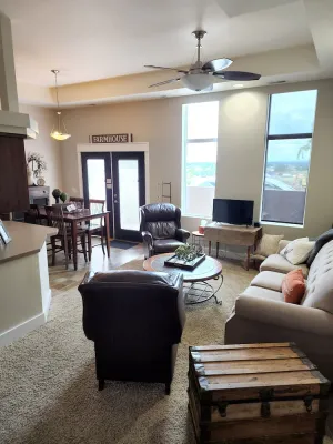 Image of Hilltop Villa: Stunning country views ★ 2 Bed 1.5 Bath