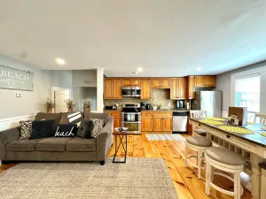 Image of Downtown Condo on Thames Street