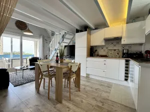 Image of Duplex rénové avec aperçu mer, proche port et plage, parking inclus - FR-1-246A-294