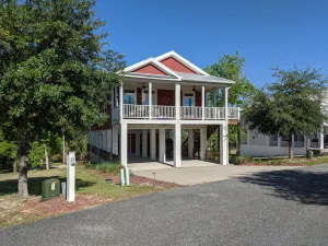 Image of Steinhatchee riverfront. Fishing, scalloping and relaxation yours for the asking