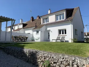 Image of Maison Lumineuse Avec Jardin & Parking Clos