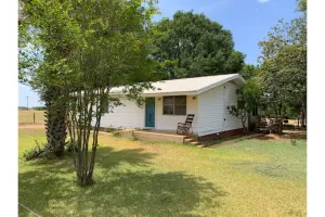 Image of 2-BEDROOM Farmhouse