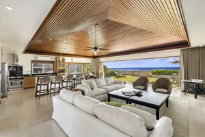 Image of Hale Makai at Diamond Head: Stunning Oceanfront Estate w\/Private Pool & AC