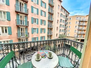 Image of Nestor&Jeeves - PALAIS DU PORT - Balcony - Port Place du Pin