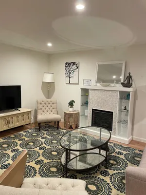 Image of Freshly remodeled MCM quiet oasis near parks, restaurants & shopping